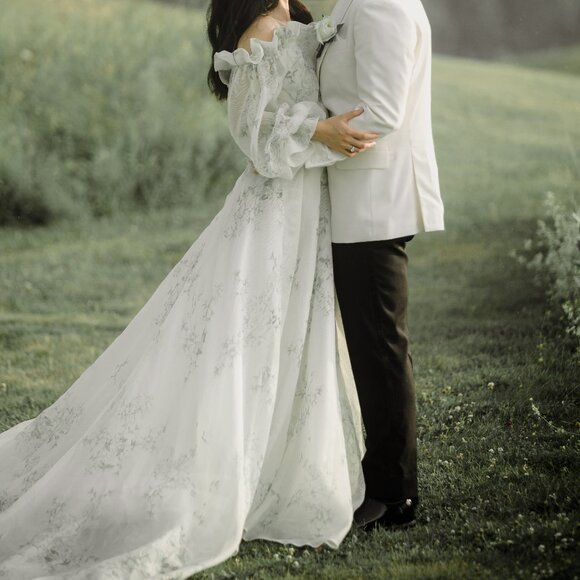 Monique Lhuillier Bloom Dress - Picture 2 of 14